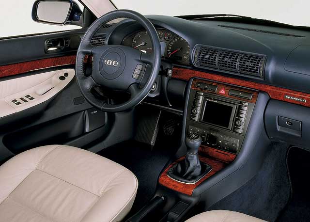 Audi A4, pregled napak, težav, okvar, vpoklicev, problemov